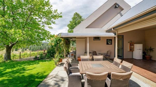 Hawkdun Rise Vineyard & Accommodation Alexandra Extérieur photo